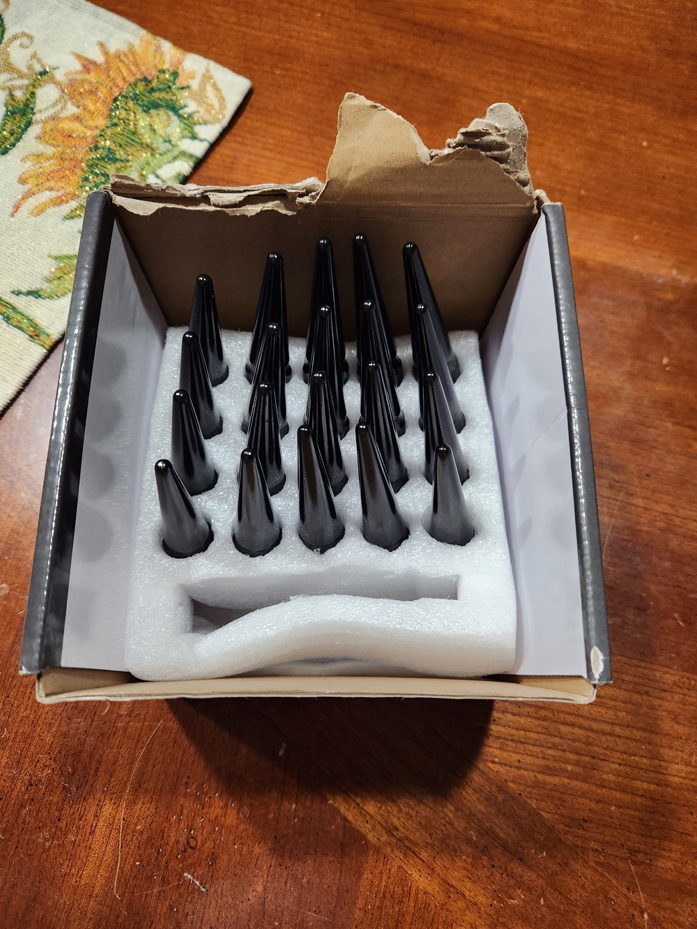 New Spike Lug Nuts - Black Spiked Wheel Nuts (Set) - Picture 6 of 6